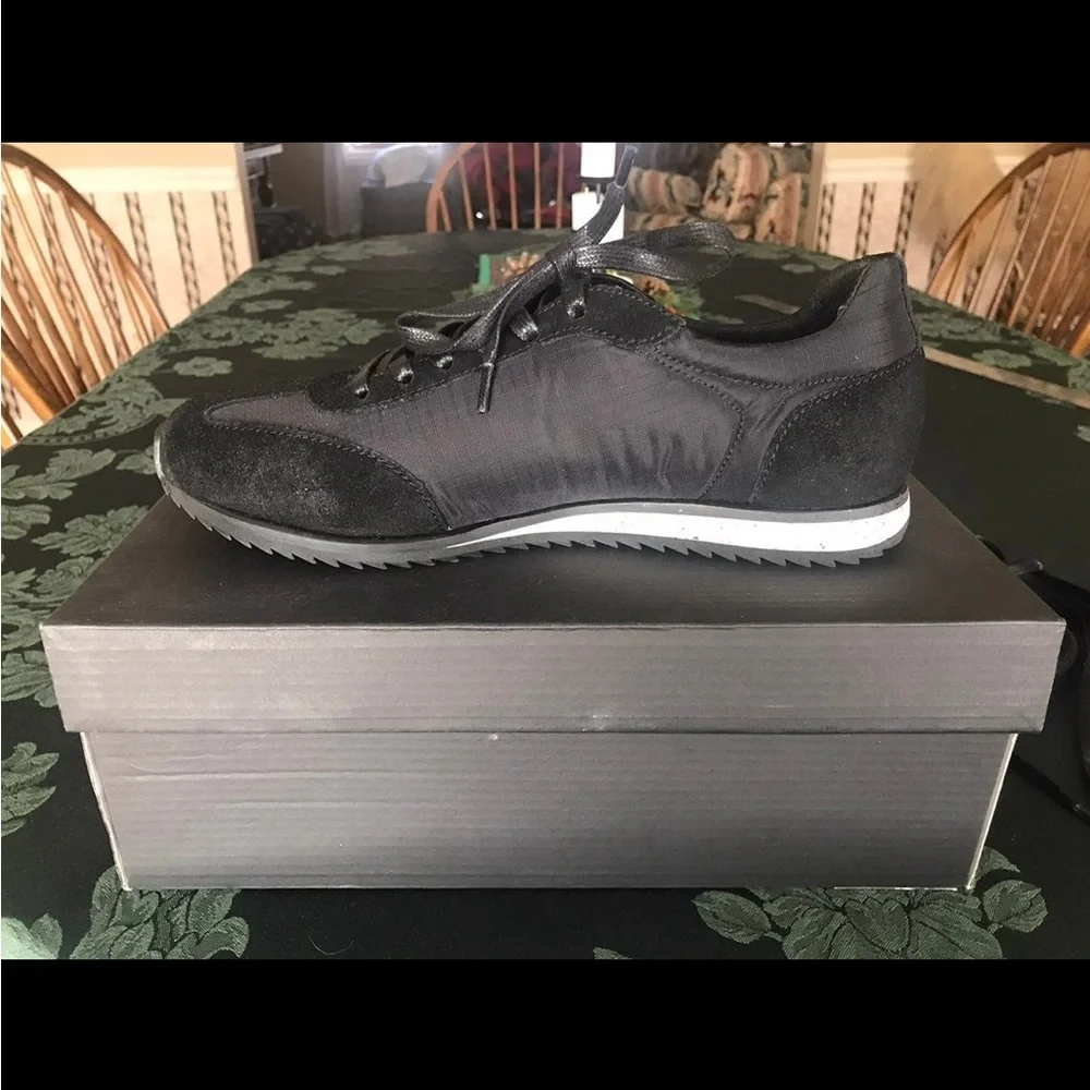 Banana Republic Men’s 8 Women’s 9.5 Thane Leather Suede Nylon Lace Sneaker Black